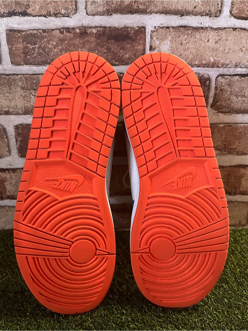 Nike - Picture 5 of 6